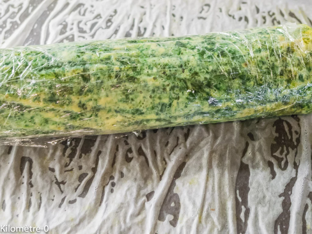Roulé aux épinards et au fromage ail et fines herbes - Étape 9