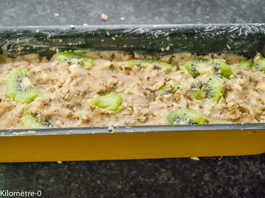 Gâteau du matin aux amandes, coco et kiwis - Étape 9