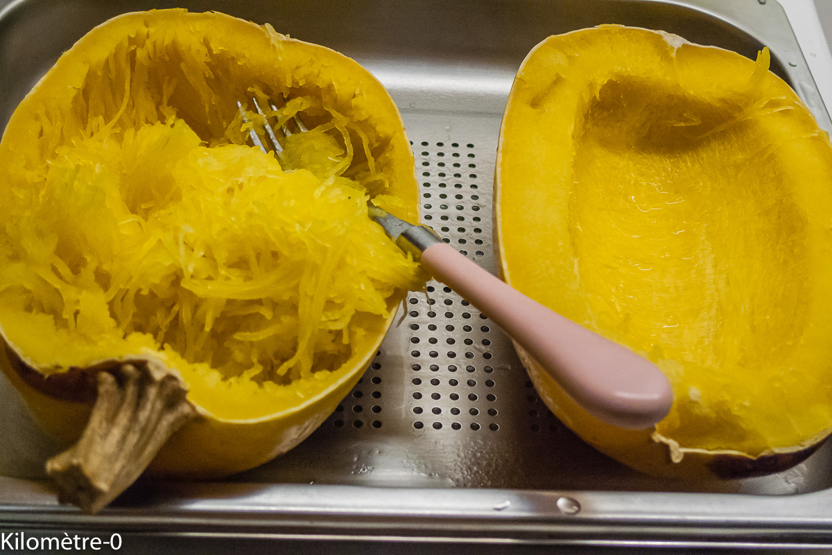 Photo de recette de courge spaghetti deKilomètre-0, blog de cuisine réalisée à partir de produits de saison et issus de circuits courts