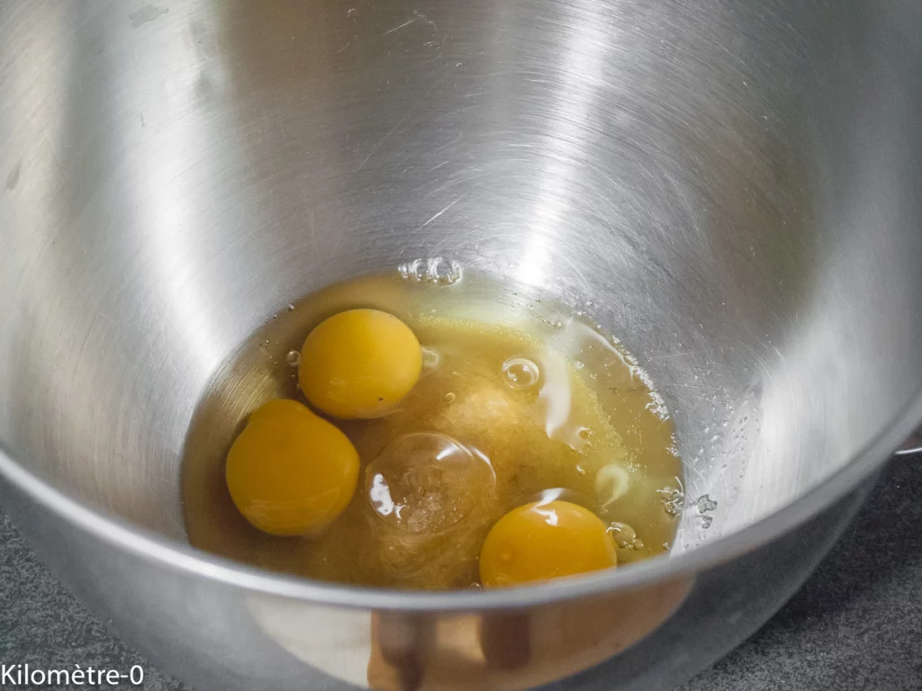 Gâteau du matin festif aux myrtilles séchées et pistaches - Étape 1