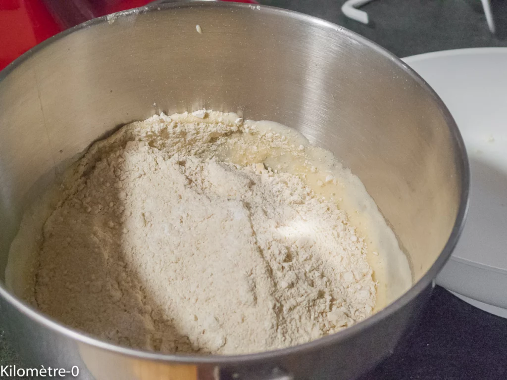 Gâteau du matin festif aux myrtilles séchées et pistaches - Étape 5