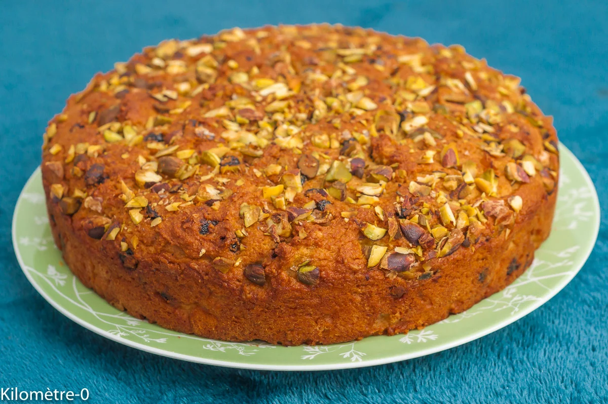 Photo de recette de cake, gâteau du matin, gâteau, dessert, festif, fruits séchés, myrtilles séchées, fruits rouges, pistaches, facile, healthy, farine d'amandes, farine d'épeautre, ricotta, bio, gourmand, Kilomètre-0, blog de cuisine réalisée à partir de produits de saison et issus de circuits courts