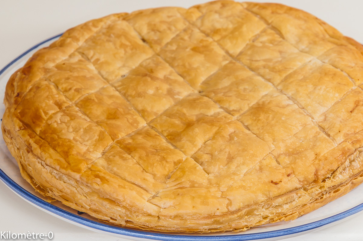 Photo de recette de galette des rois maison facile, marrons, frangipane, rapide, Kilomètre-0, blog de cuisine réalisée à partir de produits de saison et issus de circuits courts