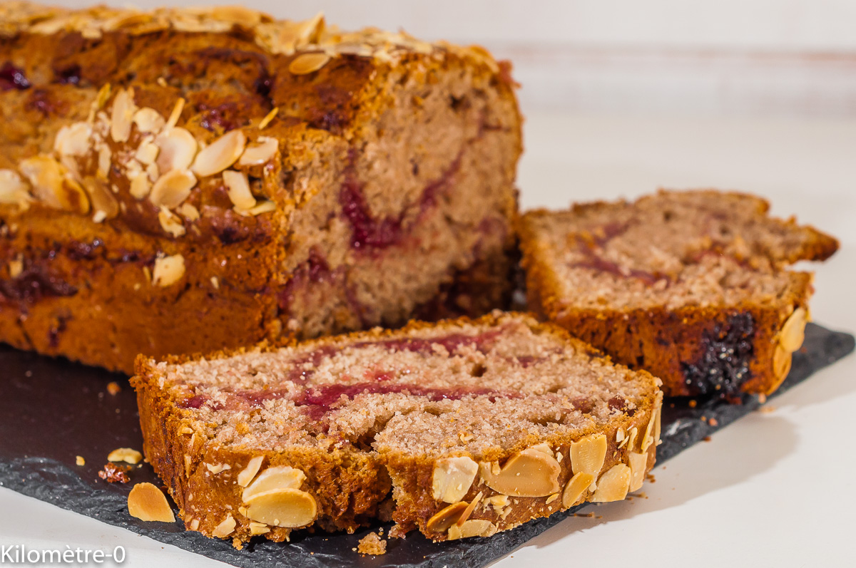 Photo de recette de cake, facile, rapide, bio, healthy, énergétique, framboises, marron de Kilomètre-0, blog de cuisine réalisée à partir de produits de saison et issus de circuits courts