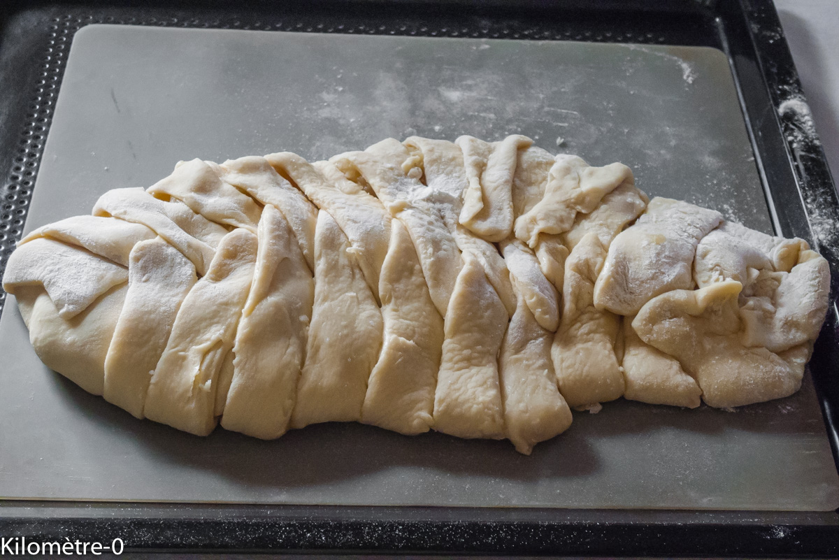 Photo de recette de brioche fourrée aux pommes Kilomètre-0, blog de cuisine réalisée à partir de produits locaux et issus de circuits courts