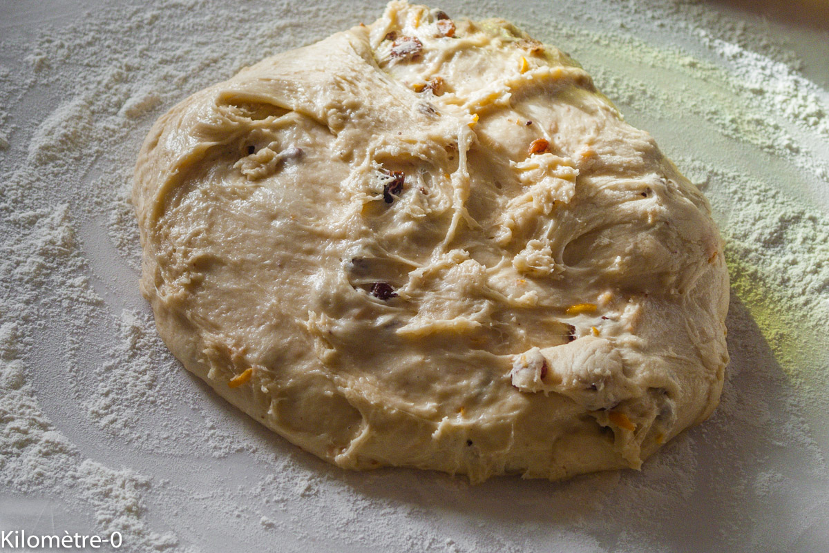 Photo de recette de couronne des rois de Kilomètre-0, blog de cuisine réalisée à partir de produits locaux et issus de circuits courts
