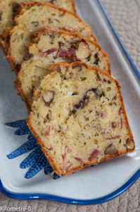 photo, image de recette de Cake roquefort, noix et jambon sec maison, facile, rapide, apéro, cake salé, bio de Kilomètre-0