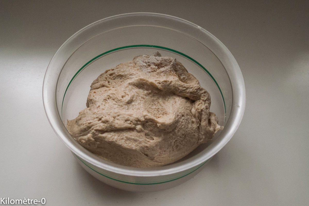 Photo de recette de pâte à pizza de Kilomètre-0, blog de cuisine réalisée à partir de produits locaux et issus de circuits courts