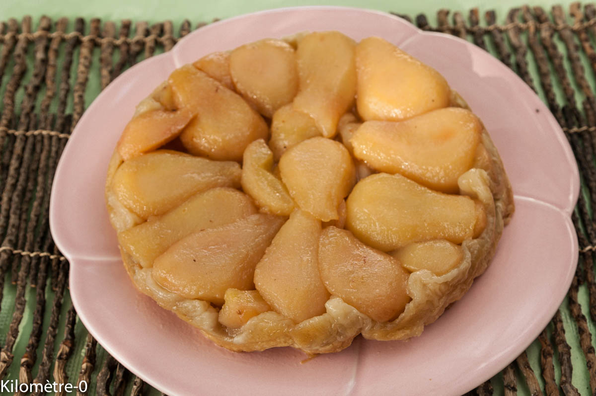 image de recette facile, rapide, économique, bio, léger, fruits, poires, automne, hiver,  tarte tatin aux poires, gâteau renversé, gâteau, dessert de Kilomètre-0