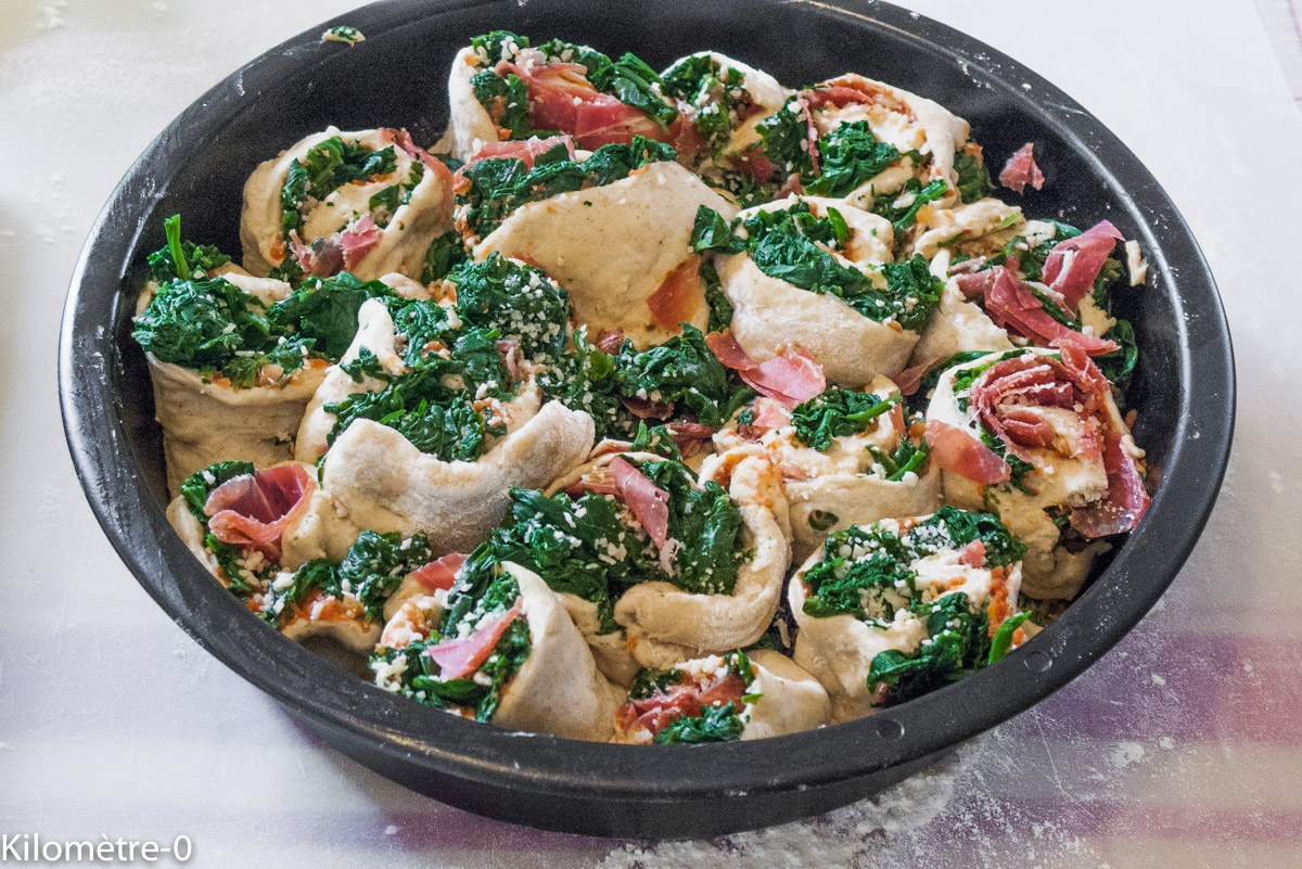 Pizza aux épinards, jambon et parmesan — étape 3