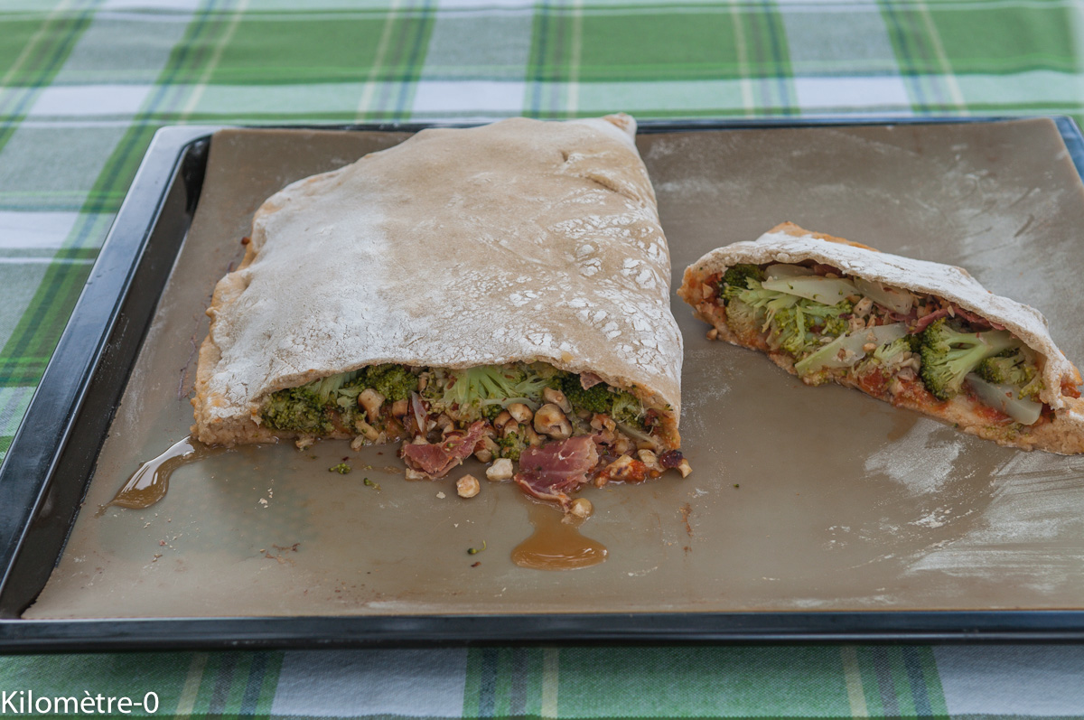 Calzone aux brocolis, noisettes et jambon — étape 3