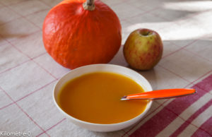 soupe, potage, velouté de potimarron facile aux pommes, bio, rapide, léger, automne, légumes, courges , Kilomètre-0