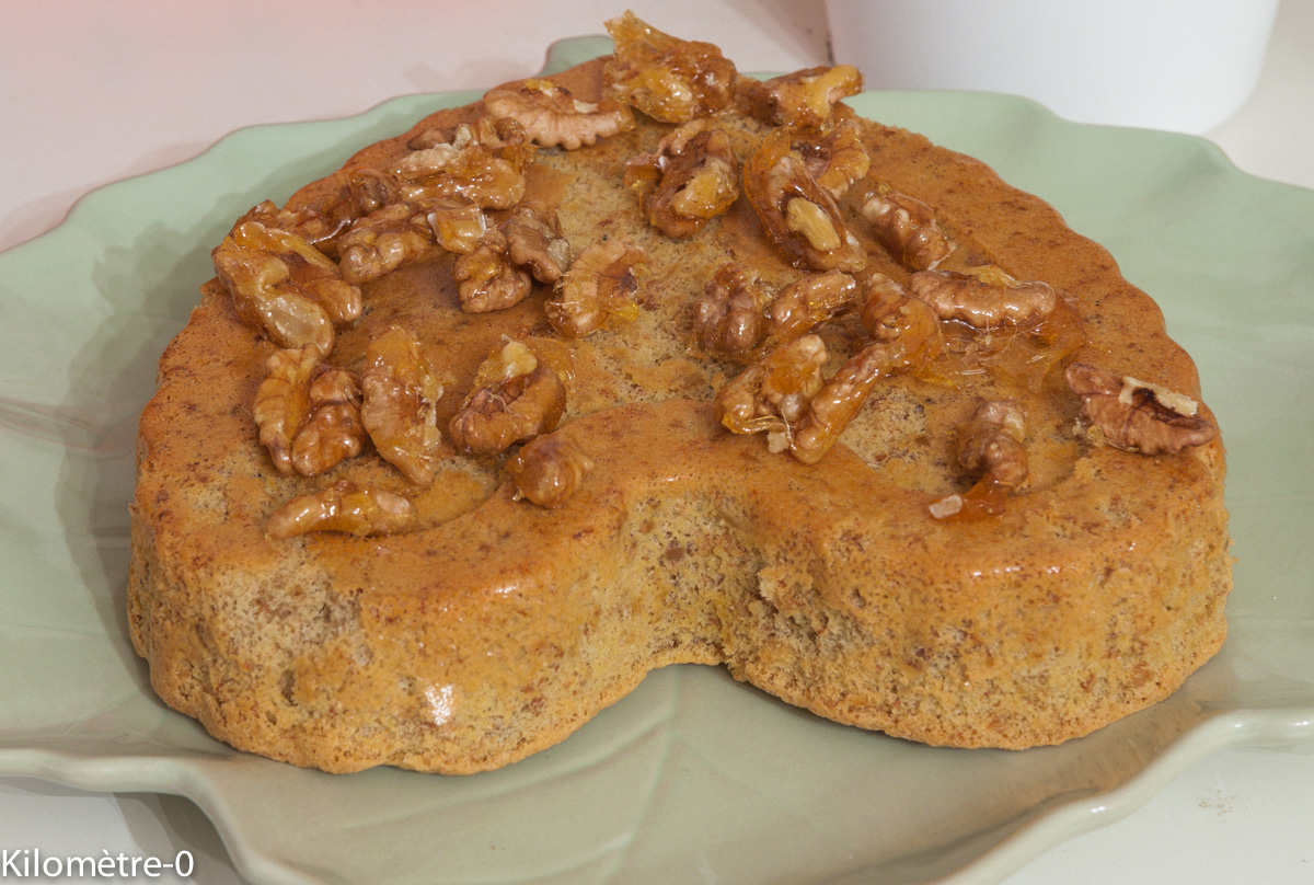 Gâteau aux noix sauce caramel — étape 7