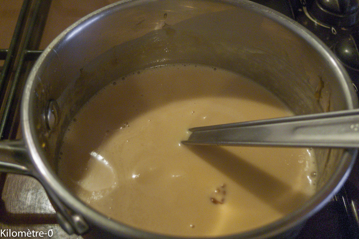 Gâteau aux noix sauce caramel — étape 6