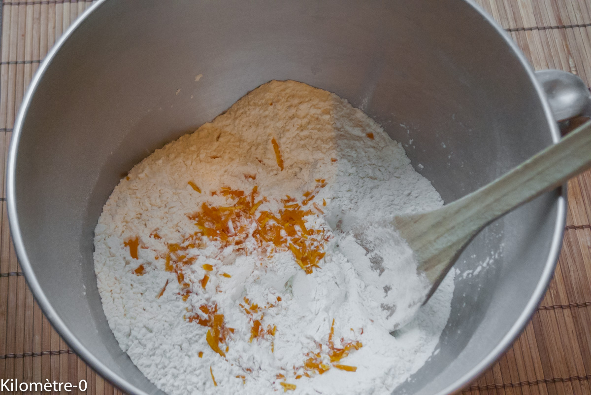 Brioche amandes orange — étape 1