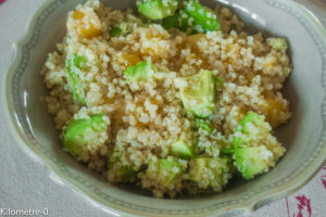 Photo de recette de sSalade de quinoa à l'orange et à l'avocat, facile, healthy, végétarienne de Kilomètre-0, blog de cuisine réalisée à partir de produits locaux et issus de circuits courts