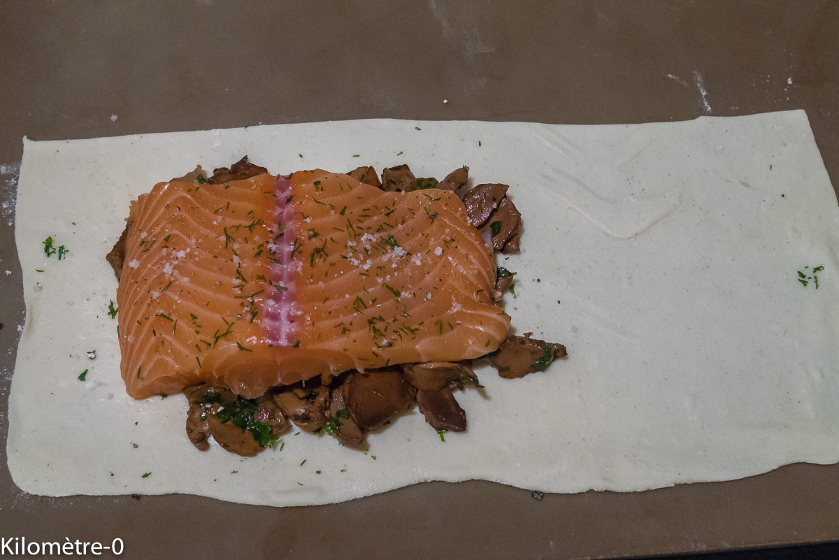 Photo de recette de feuilleté au saumon de Kilomètre-0, blog de cuisine réalisée à partir de produits locaux et issus de circuits courts