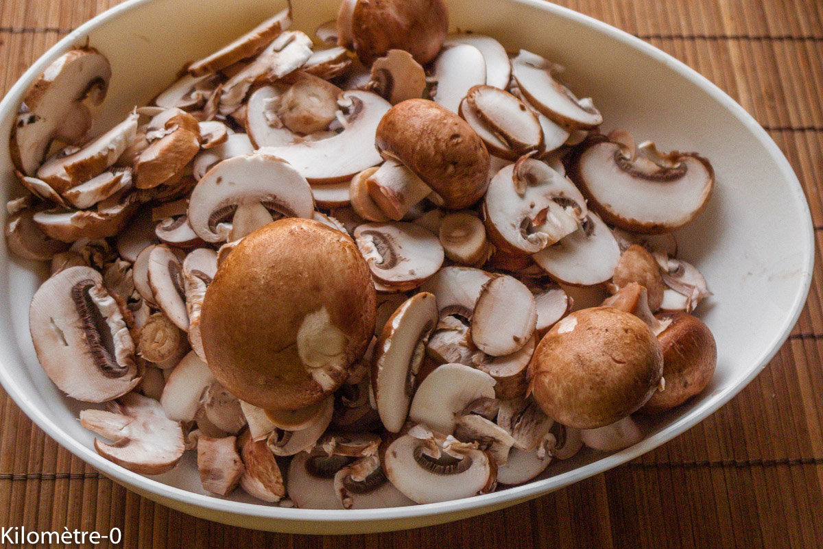 Ficelles picardes ou presque !! : étape 2 — Préparez les champignons.