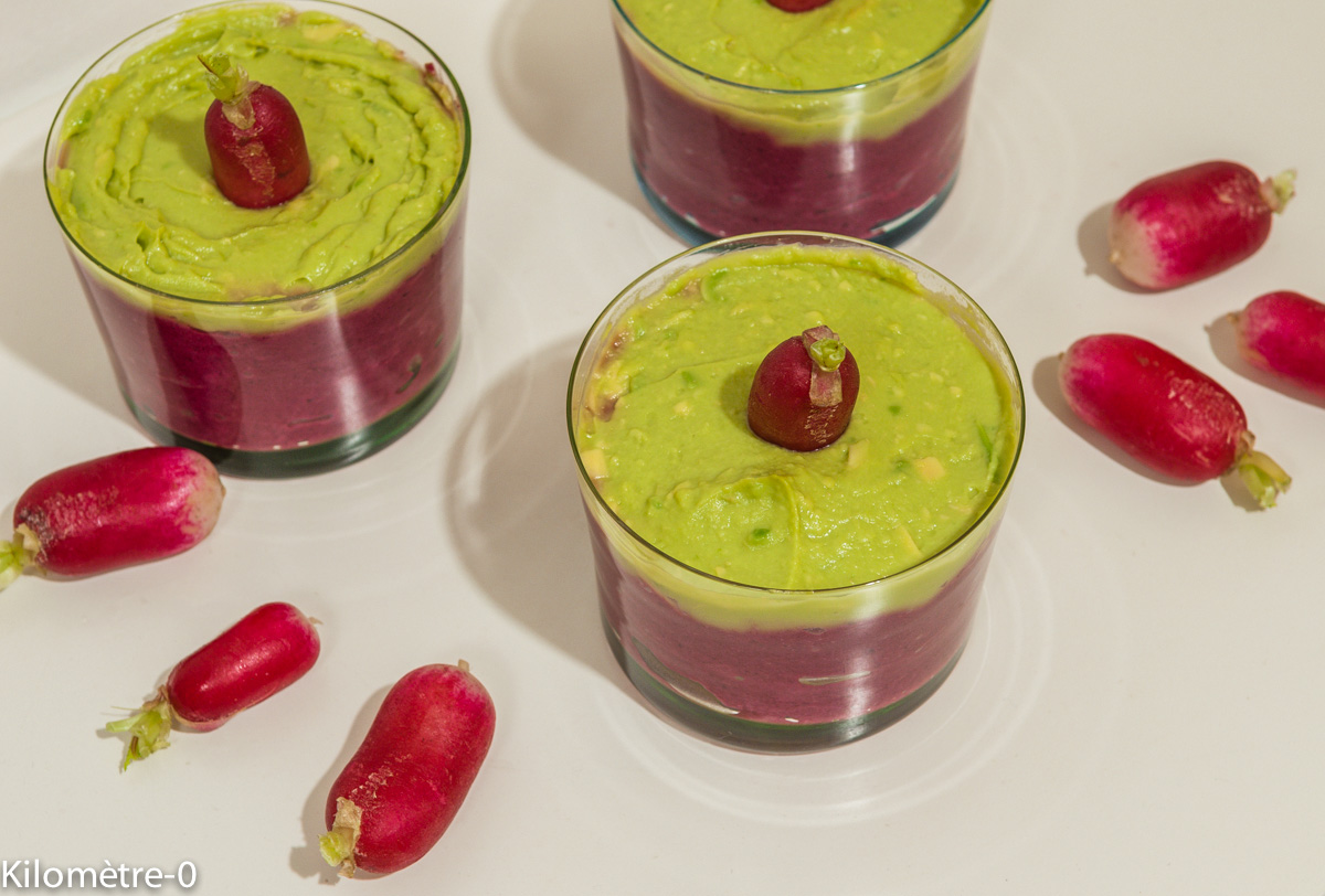 Photo de recette de verrine de betterave avocat de Kilomètre-0, blog de cuisine réalisée à partir de produits locaux et issus de circuits courts