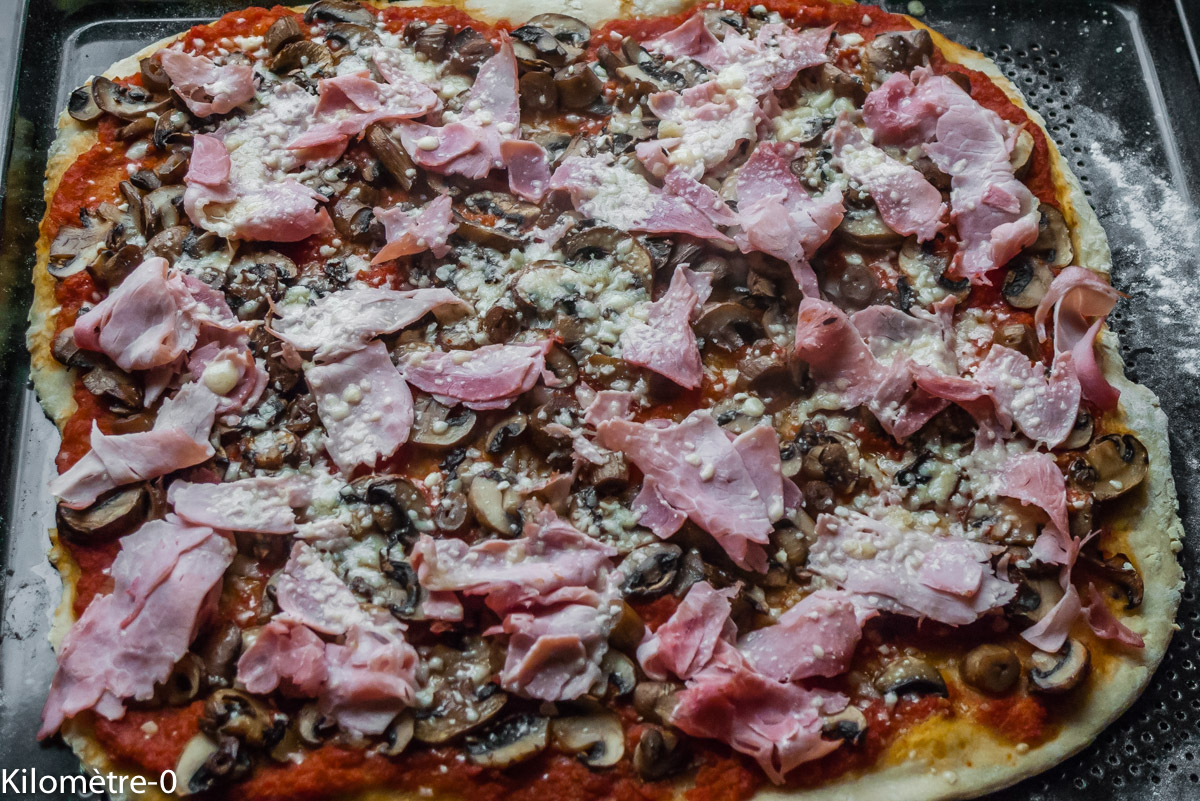 Photo de recette de pizza de Kilomètre-0, blog de cuisine réalisée à partir de produits locaux et issus de circuits courts