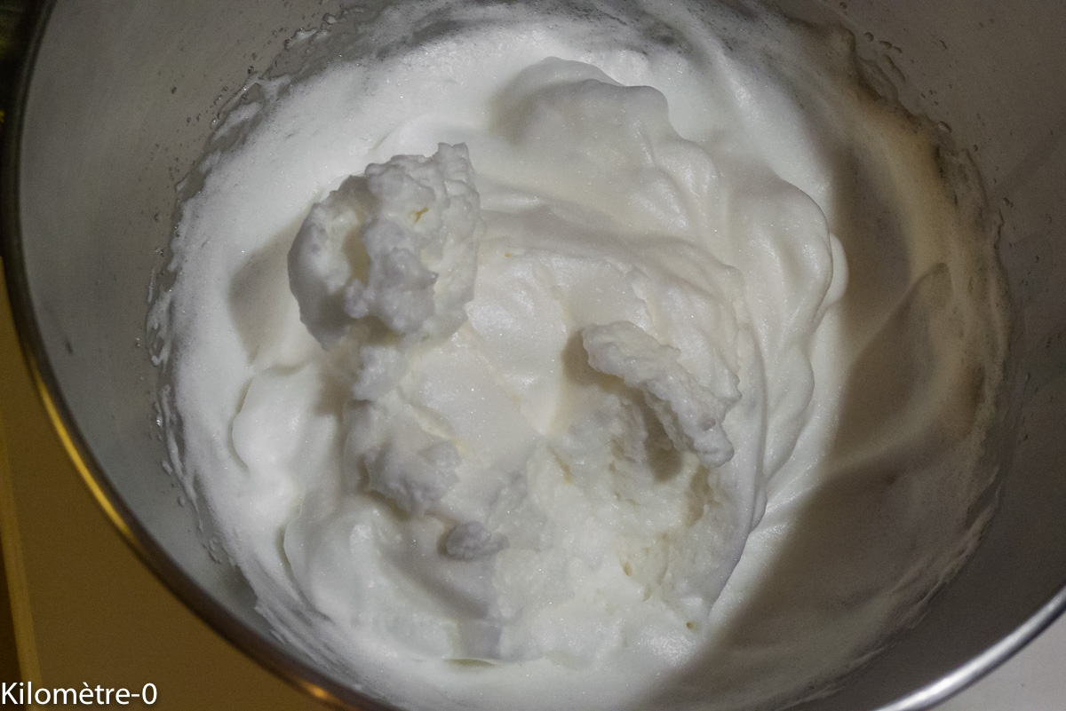 Photo de recette de blanc d'oeufs montés en neige de Kilomètre-0, blog de cuisine réalisée à partir de produits locaux et issus de circuits courts