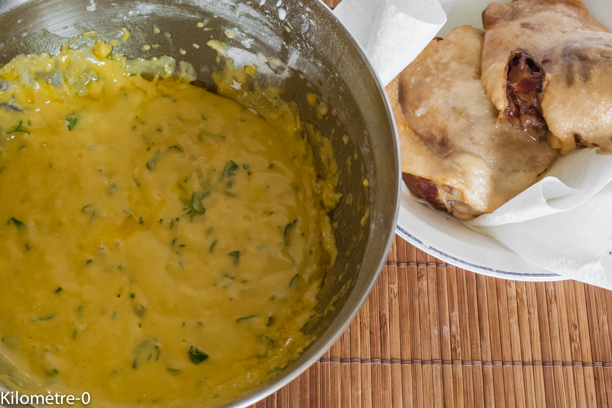 Cake au confit de canard et aux noix : étape 1 — Préchauffez le four à 180°.