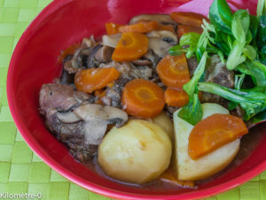 Photo de recette de joues de porc, légumes, carottes, champignons, pommes de terre, mijoté, facile,  viande fondante, moelleuse, de Kilomètre-0, blog de cuisine réalisée à partir de produits locaux et issus de circuits courts