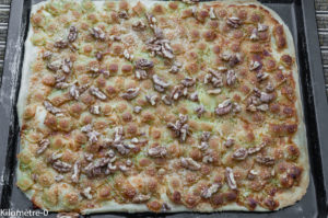 Photo de recette légère, facile, rapide, bio,  pizza blanche, pizza, cuisine italienne, Italie,  ravioles, noix, automne, hiver,  de Kilomètre-0, blog de cuisine réalisée à partir de produits locaux et issus de circuits courts