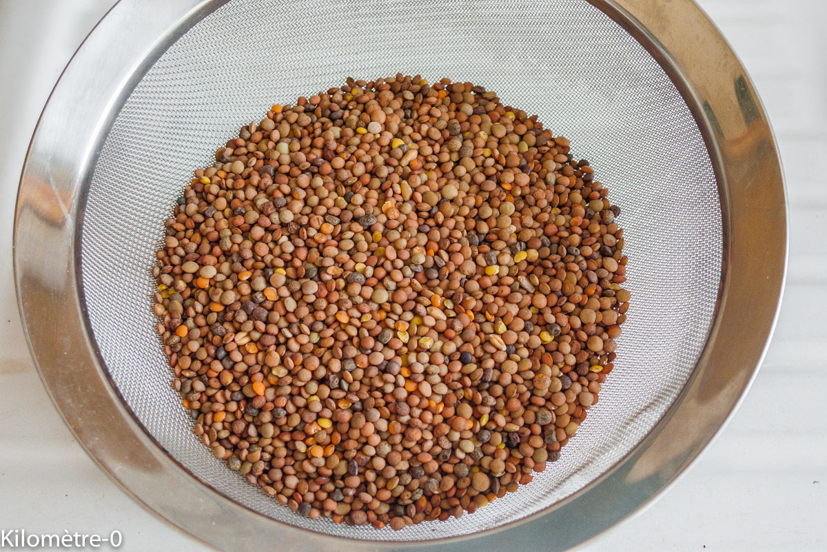 Photo de recette de lentilles aux saucisses fumées de Kilomètre-0, blog de cuisine réalisée à partir de produits locaux et issus de circuits courts