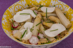Photo de recette  facile, rapide, légère de salade de quinoa, asperges, radis, mozarella de  Kilomètre-0, blog de cuisine réalisée à partir de produits locaux et issus de circuits courts