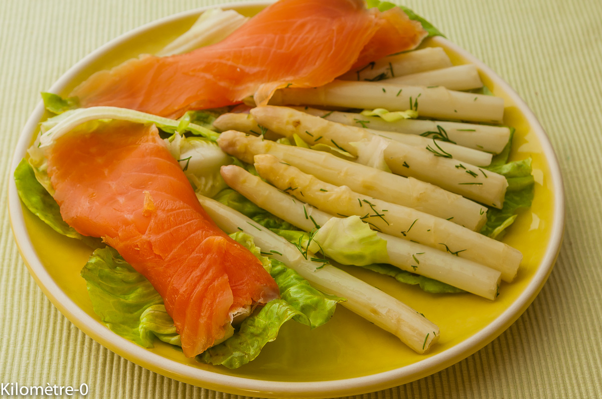 Photo de recette de salade asperges et saumon fumé de Kilomètre-0, blog