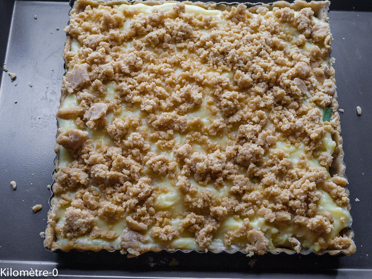 Photo de recette de carré pâtissier rhubarbe de Kilomètre-0, blog de cuisine réalisée à partir de produits locaux et issus de circuits courts