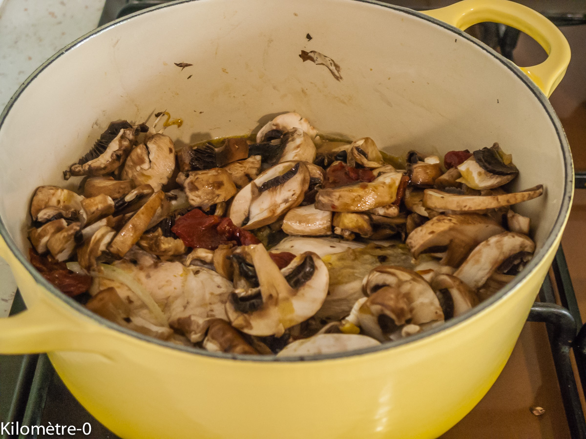 Photo de recette de suprème de pintade asperges vertes champignons de Kilomètre-0, blog de cuisine réalisée à partir de produits locaux et issus de circuits courts