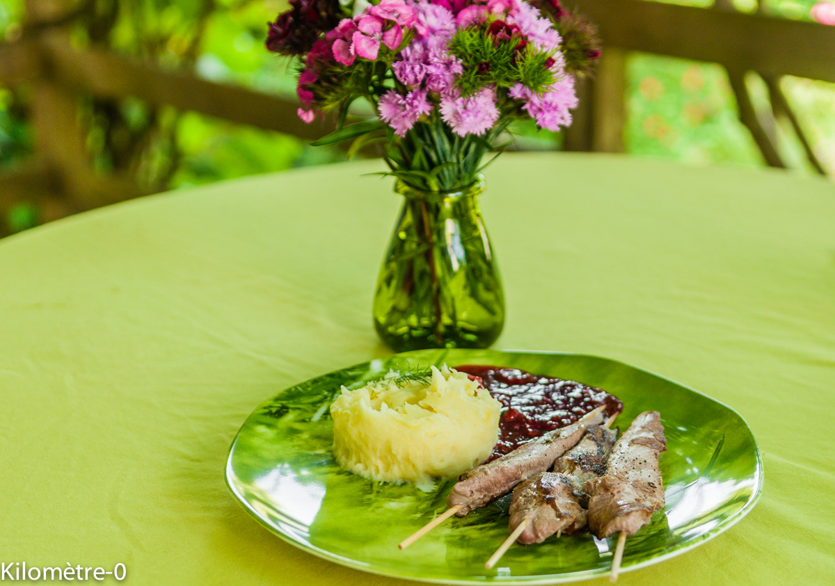 Photo de recette facile, rapide, légère, bio d'aiguillette de canard sauce au vin et framboises de Kilomètre-0, blog de cuisine réalisée à partir de produits locaux et issus de circuits courts