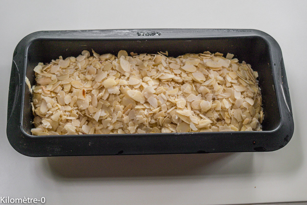 Photo de recette de gâteau du matin framboises amandes de Kilomètre-0, blog de cuisine réalisée à partir de produits locaux et issus de circuits courts