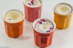 Photo de recette de crème de ricotta et cassis de Kilomètre-0, blog de cuisine réalisée à partir de produits locaux et issus de circuits courts