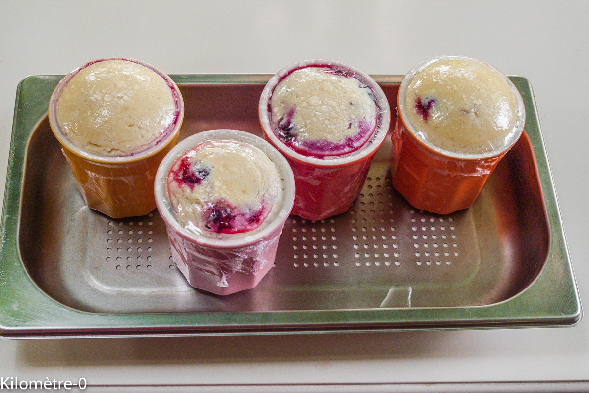 Photo de recette de crème de ricotta et cassis de Kilomètre-0, blog de cuisine réalisée à partir de produits locaux et issus de circuits courts