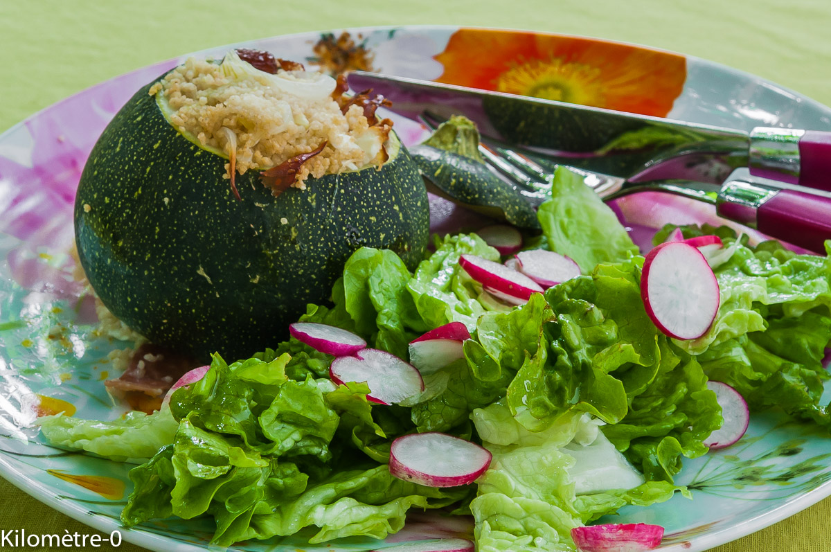 Photo de recette de courgettes farcies semoule et fêta de Kilomètre-0, blog de cuisine réalisée à partir de produits locaux et issus de circuits courts