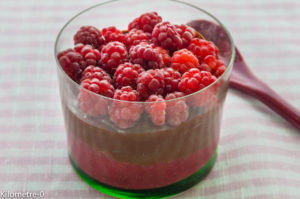 Photo de recette de mousse de chocolat aux framboises de Kilomètre-0, blog de cuisine réalisée à partir de produits locaux et issus de circuits courts