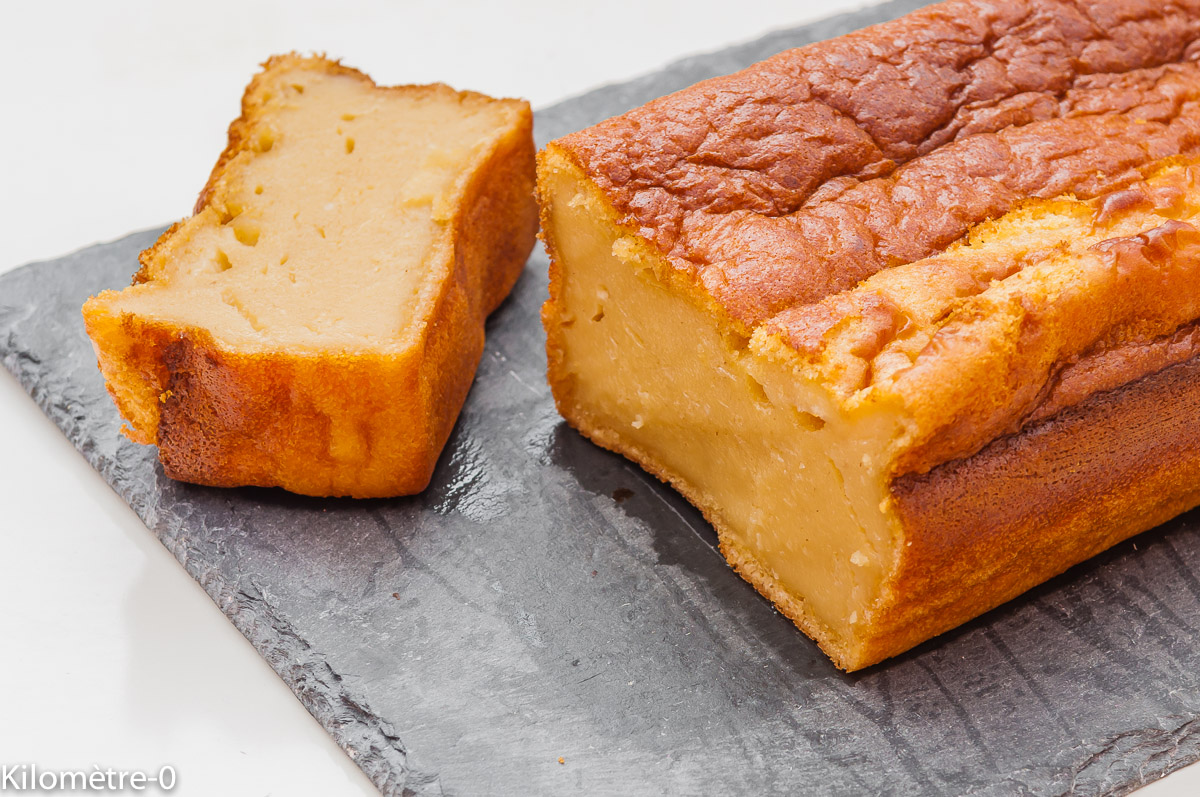 Photo de recette de cake au lait concentré de Kilomètre-0, blog de cuisine réalisée à partir de produits locaux et issus de circuits courts