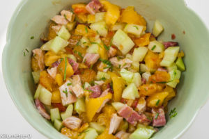 Photo de  salade de dinde, poitrine fumée, concombre tomates facile, léger été derecette de Kilomètre-0, blog de cuisine réalisée à partir de produits locaux et issus de circuits courts