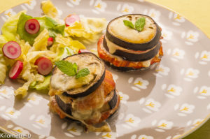 Photo de recette de millefeuilles de tomates aubergines, facile, mozza, bio de Kilomètre-0, blog de cuisine réalisée à partir de produits locaux et issus de circuits courts