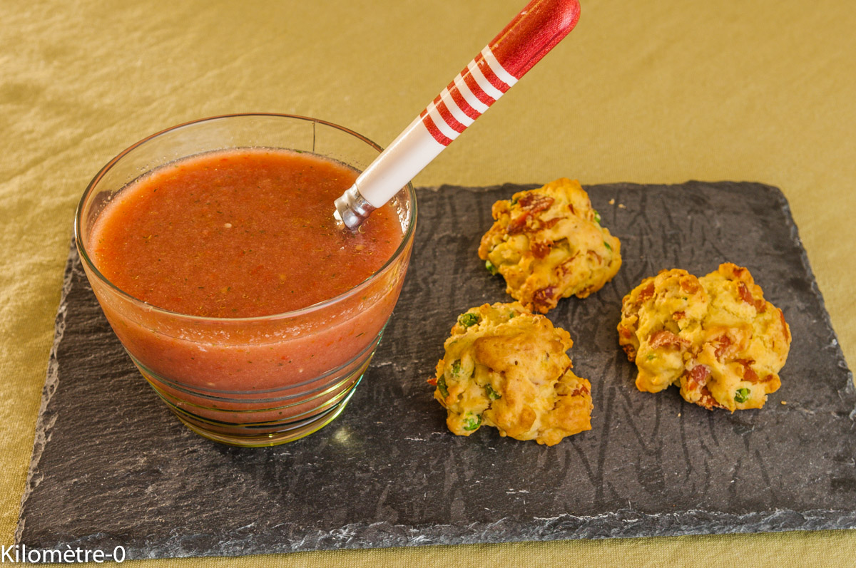 Photo de recette de gaspacho concombre tomates de Kilomètre-0, blog de cuisine réalisée à partir de produits locaux et issus de circuits courts
