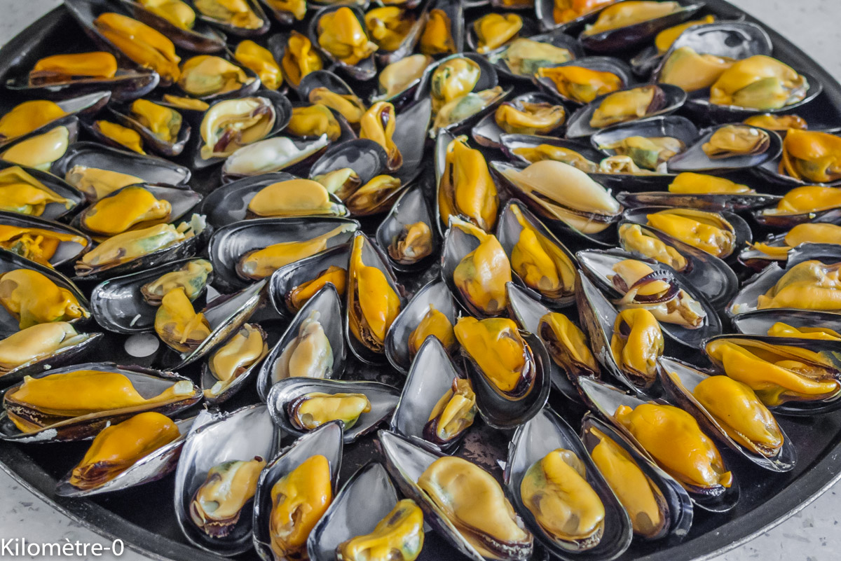 Photo de recette de moules facile, légère de Kilomètre-0, blog de cuisine réalisée à partir de produits locaux et issus de circuits courts