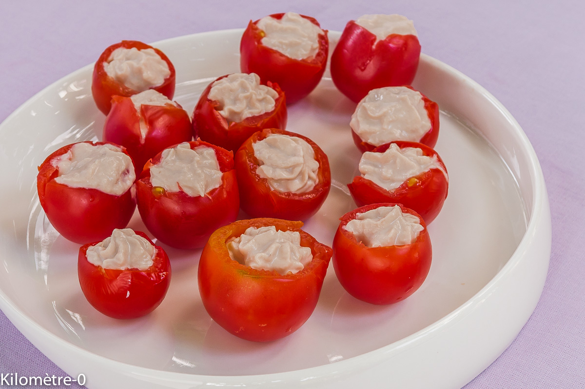 Photo de recette de tomates cerise apéro facile légère farcie de Kilomètre-0, blog de cuisine réalisée à partir de produits locaux et issus de circuits courts