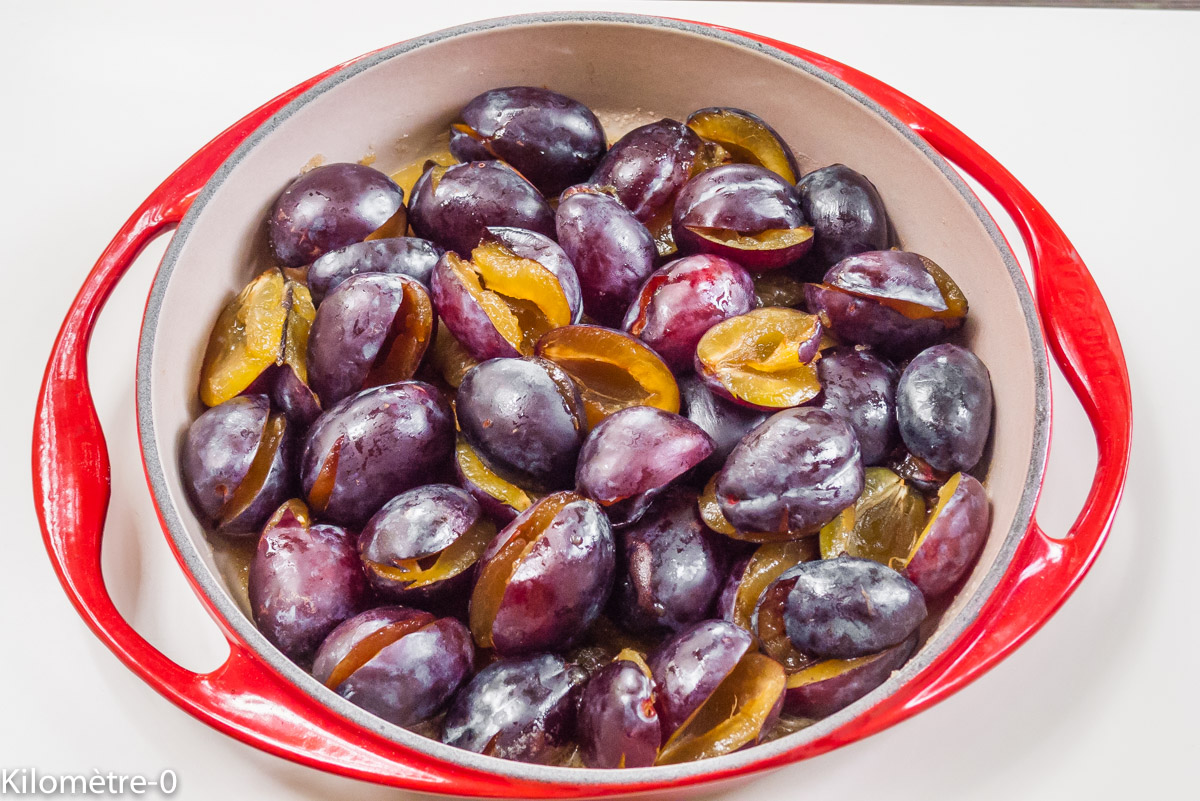 Photo de recette de tatin facile, rapide, légère, économique, bio de de prunes de Kilomètre-0, blog de cuisine réalisée à partir de produits locaux et issus de circuits courts