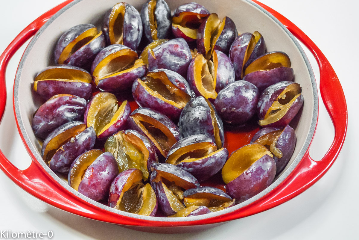 Tatin aux  quetsches : étape 1 — Faites chauffer le four à 180°.