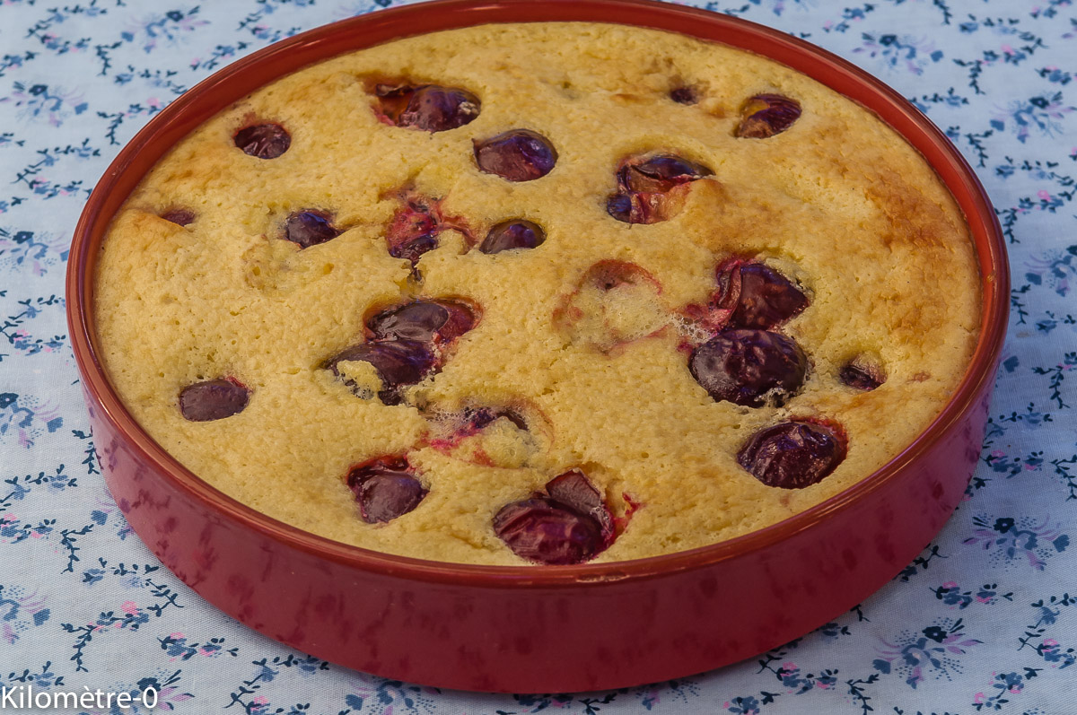 Photo de recette de gâteau facile aux prunes, amandes, été, automne, dessert, Kilomètre-0, blog de cuisine réalisée à partir de produits locaux et issus de circuits courts