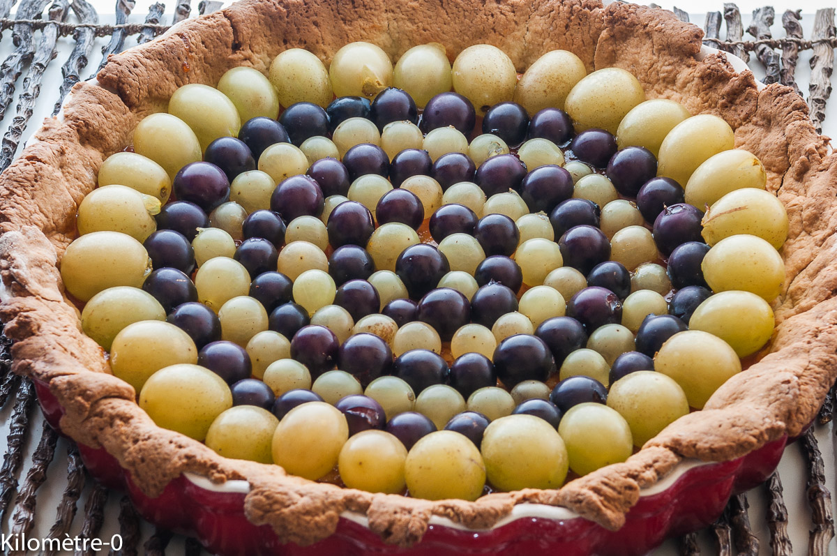Photo de recette de tarte aux raisins frais, abricot, léger, rapide, facile de Kilomètre-0, blog de cuisine réalisée à partir de produits locaux et issus de circuits courts