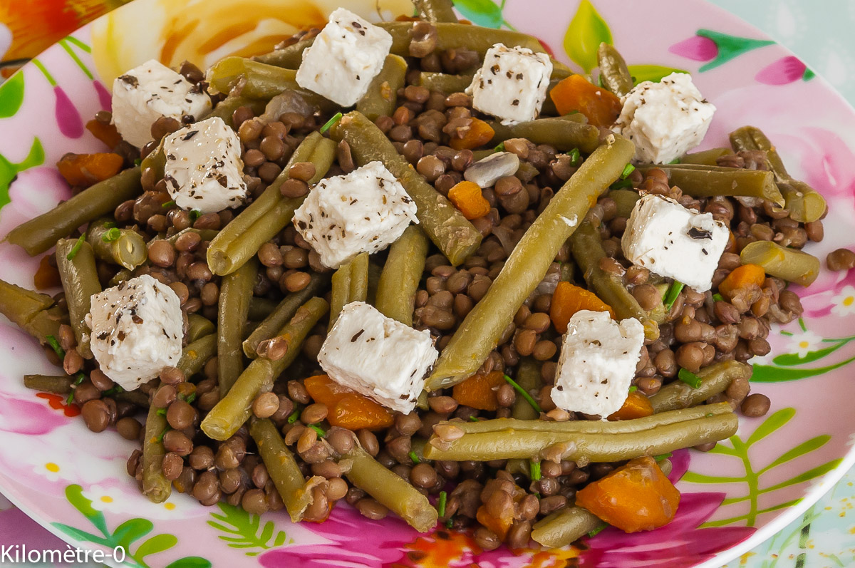 Photo de recette de salade lentilles, fêta, haricots verts, facile, léger, rapide, bio de Kilomètre-0, blog de cuisine réalisée à partir de produits locaux et issus de circuits courts